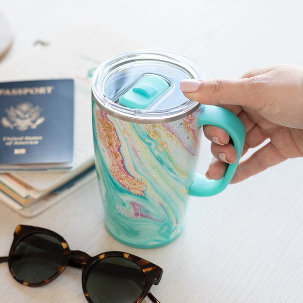 https://www.swiglife.com/cdn/shop/products/swig-life-signature-18oz-mug-wanderlust-lifestyle_grande.jpg?v=1677264745